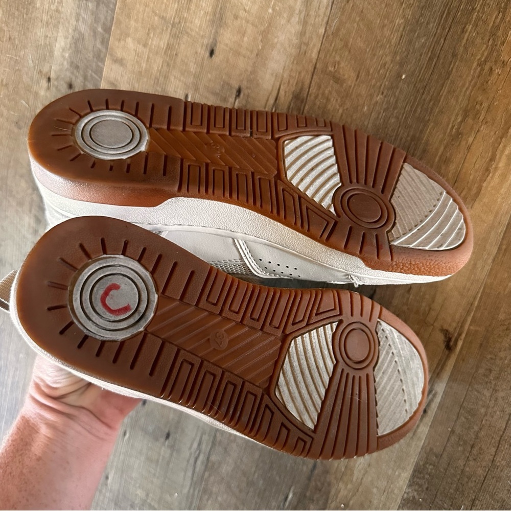 ShuShop Romi Sneaker | Bone - Picture 10 of 12